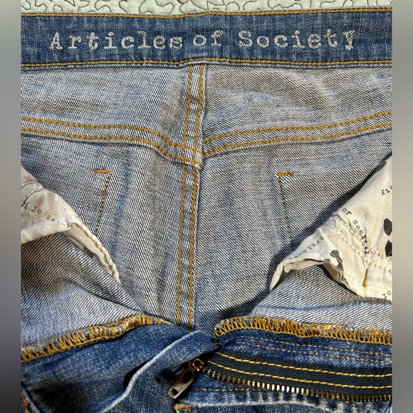 ARTICLES OF SOCIETY Distressed Straight Cropped Jeans Size 31 - Picture 6 of 11
